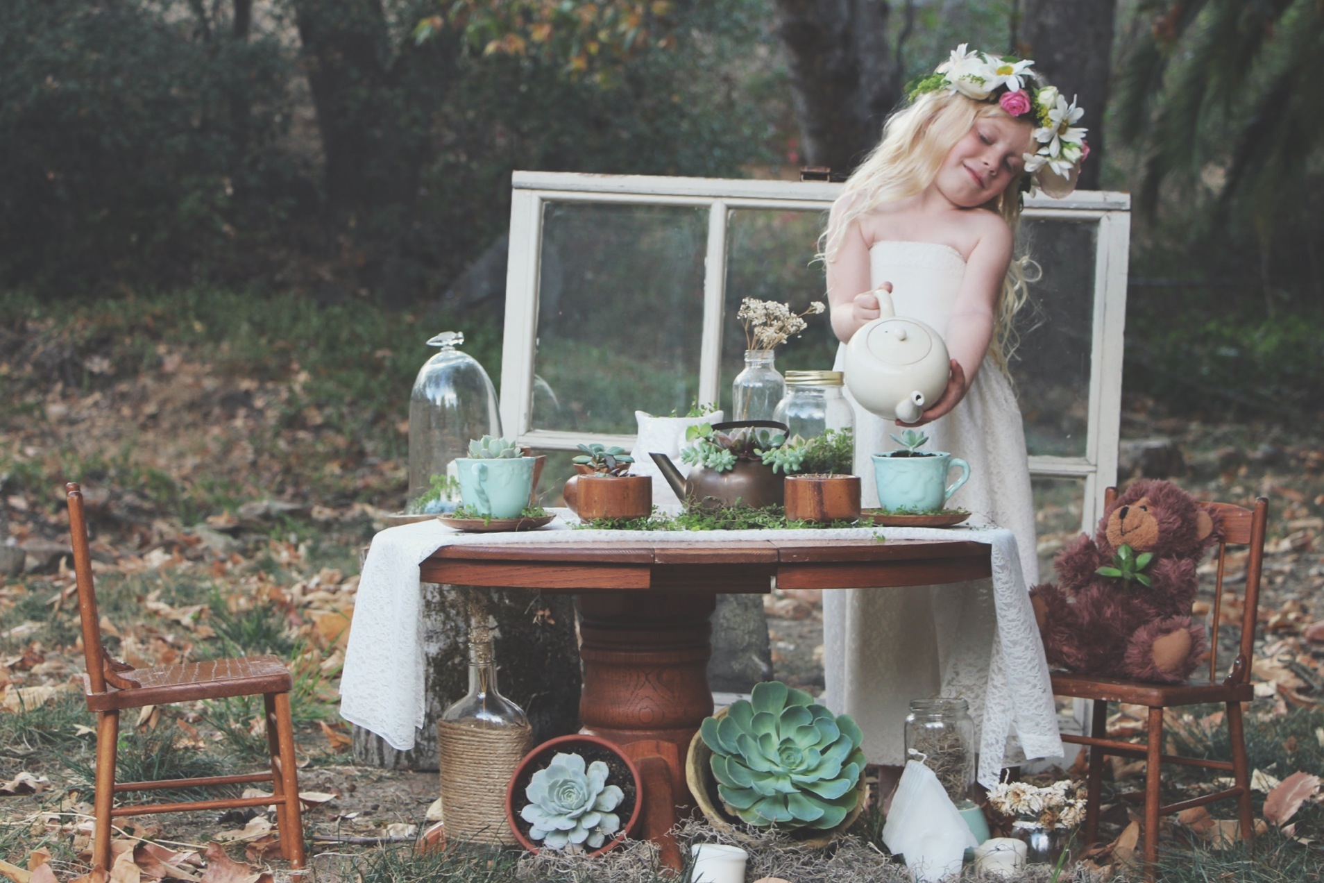 A Succulent Tea Party via Needles + Leaves :: we styled this photo shoot with succulents in a teapot, teacups, mason jars, a bell jar, and terra cotta pots. :: flowers, roses, daisies, babies breath::&nbsp;vintage inspired owl, reused, repurposed, s…